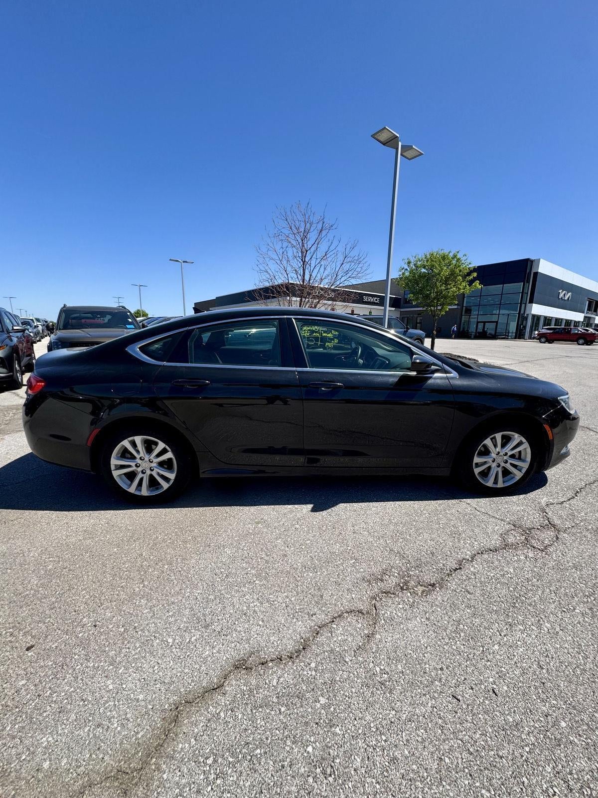 2017 Chrysler 200 Limited Platinum