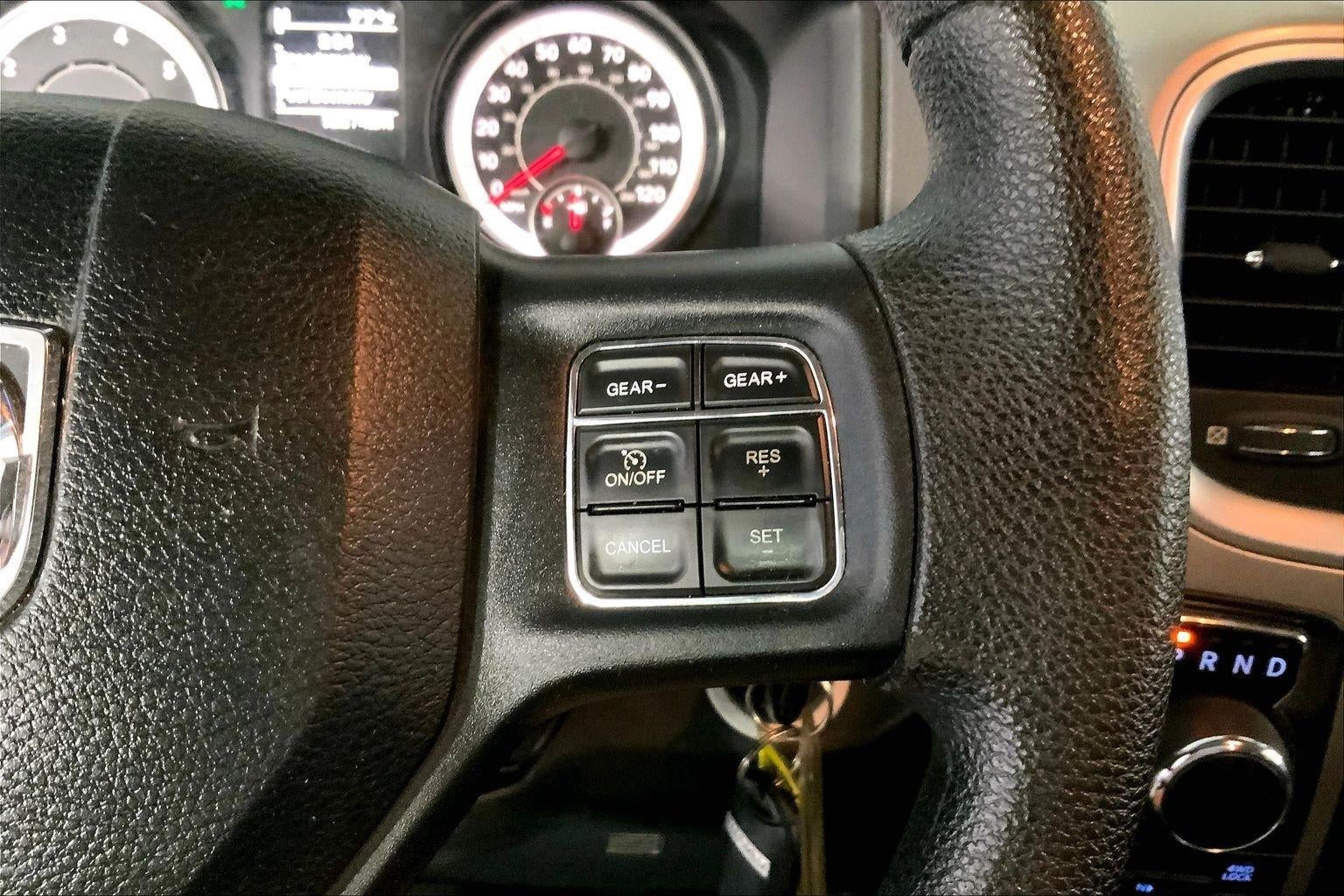 2016 RAM 1500 SLT