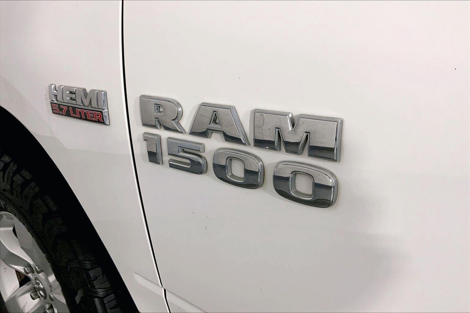 2016 RAM 1500 SLT