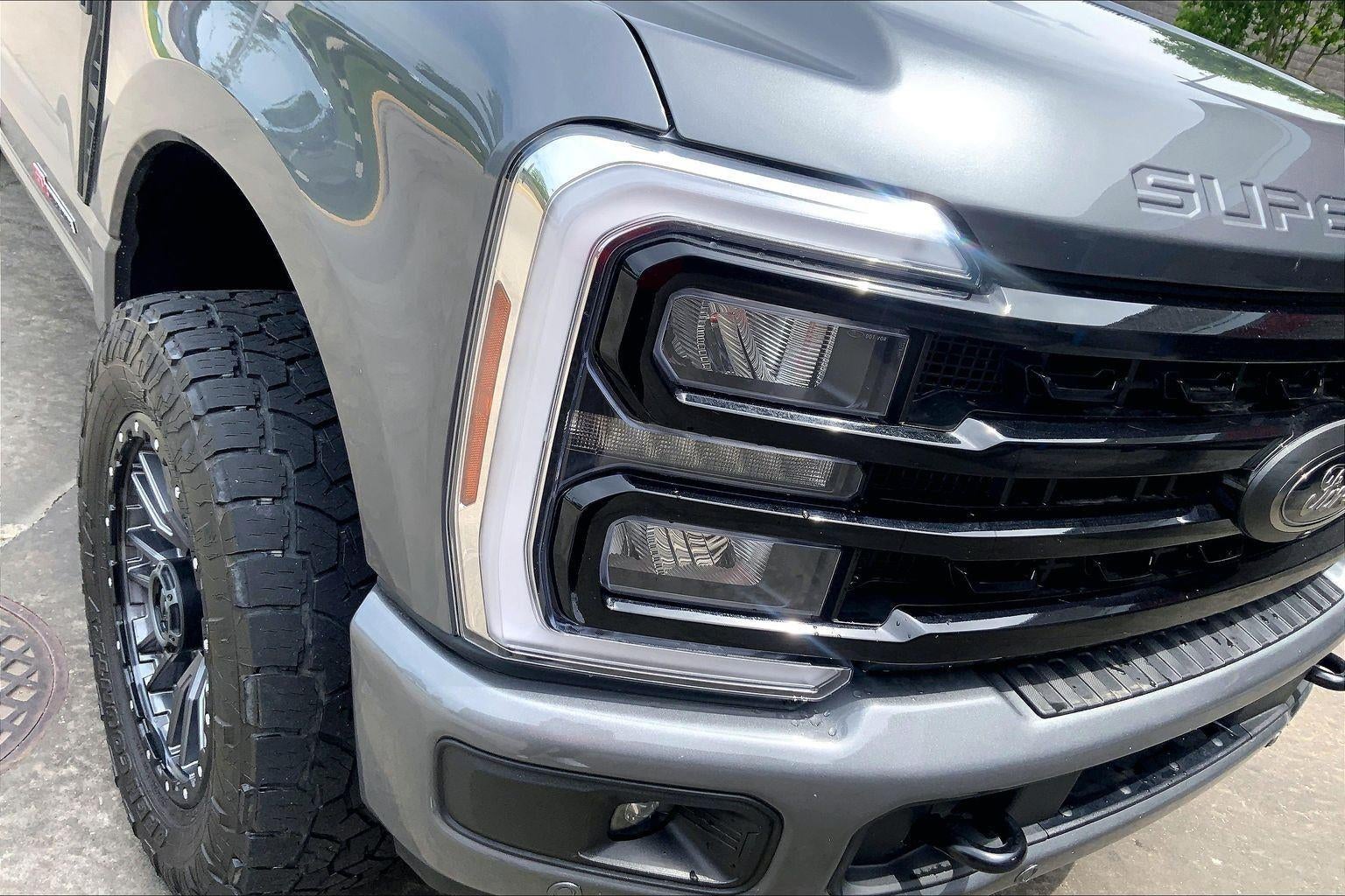 2024 Ford Super Duty F-350 SRW LARIAT