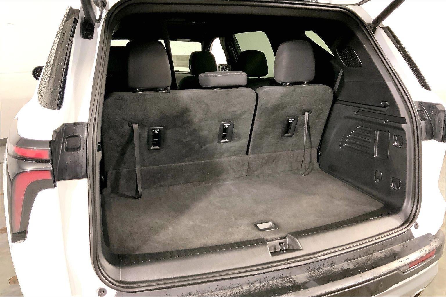 2024 CHEVROLET TRUCK TRAVERSE FWD LT