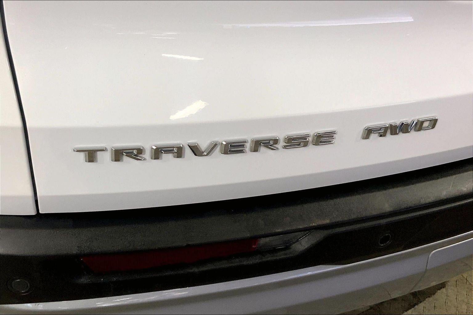 2024 Chevrolet Traverse AWD LT