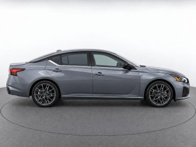 2023 Nissan Altima 2.0 SR