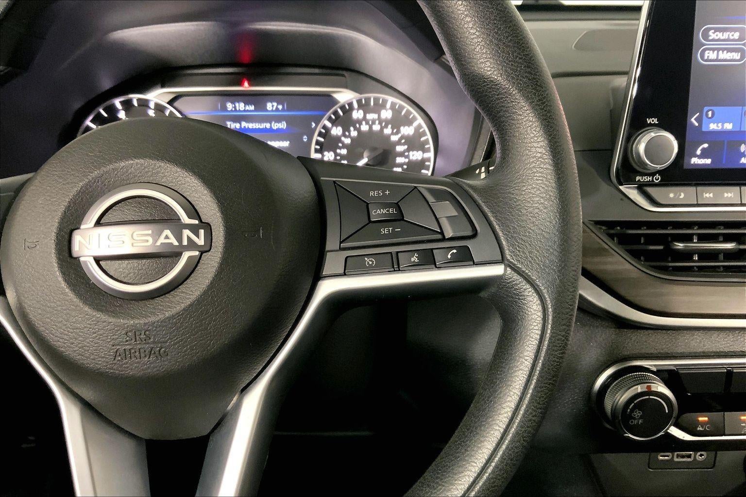 2025 Nissan Altima SV