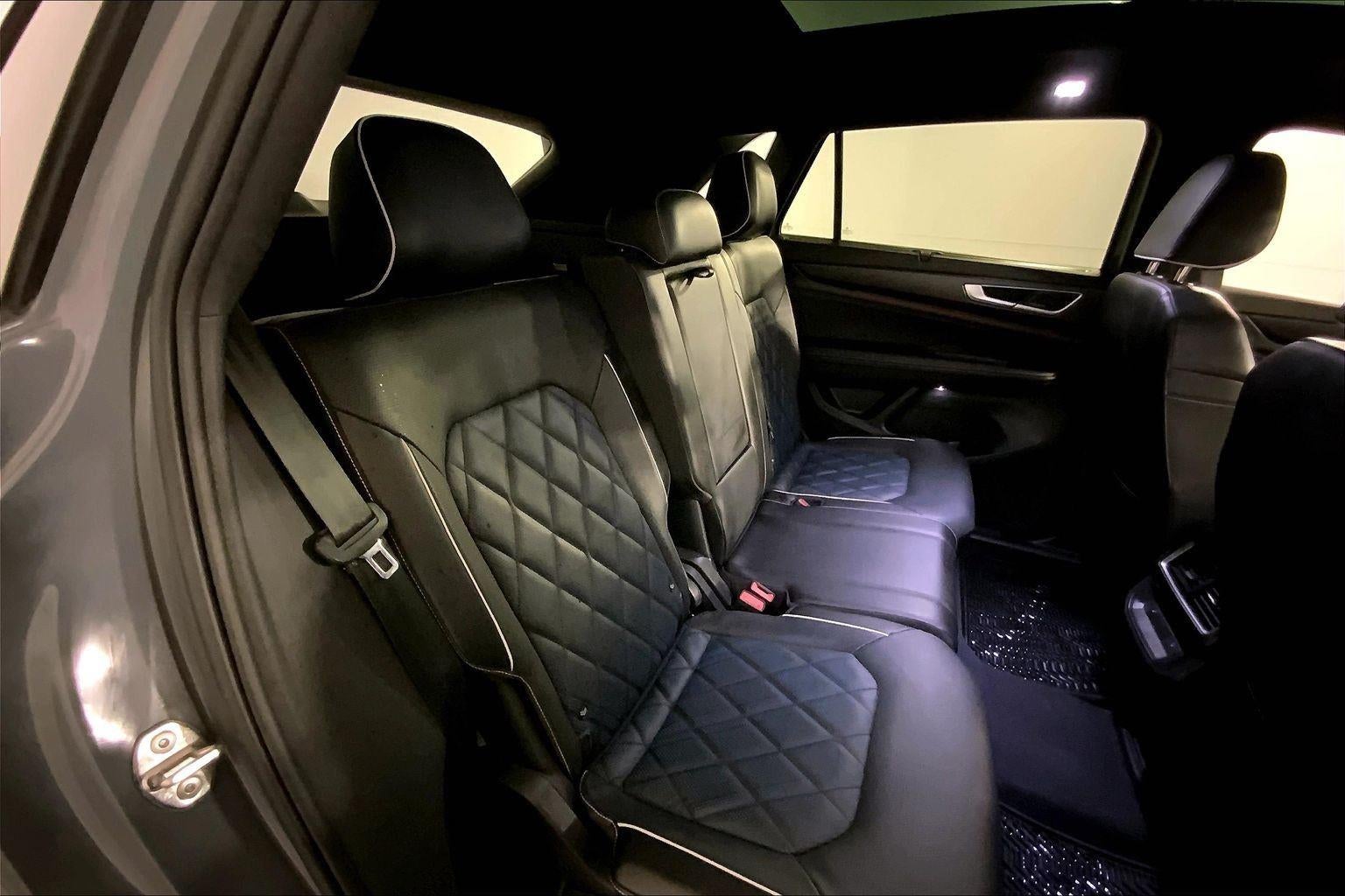 2024 Volkswagen Atlas Cross Sport 2.0T SEL Premium R-Line