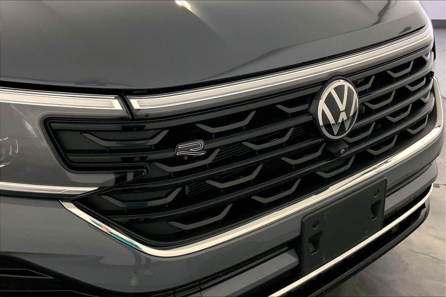 2024 Volkswagen Atlas Cross Sport 2.0T SEL Premium R-Line