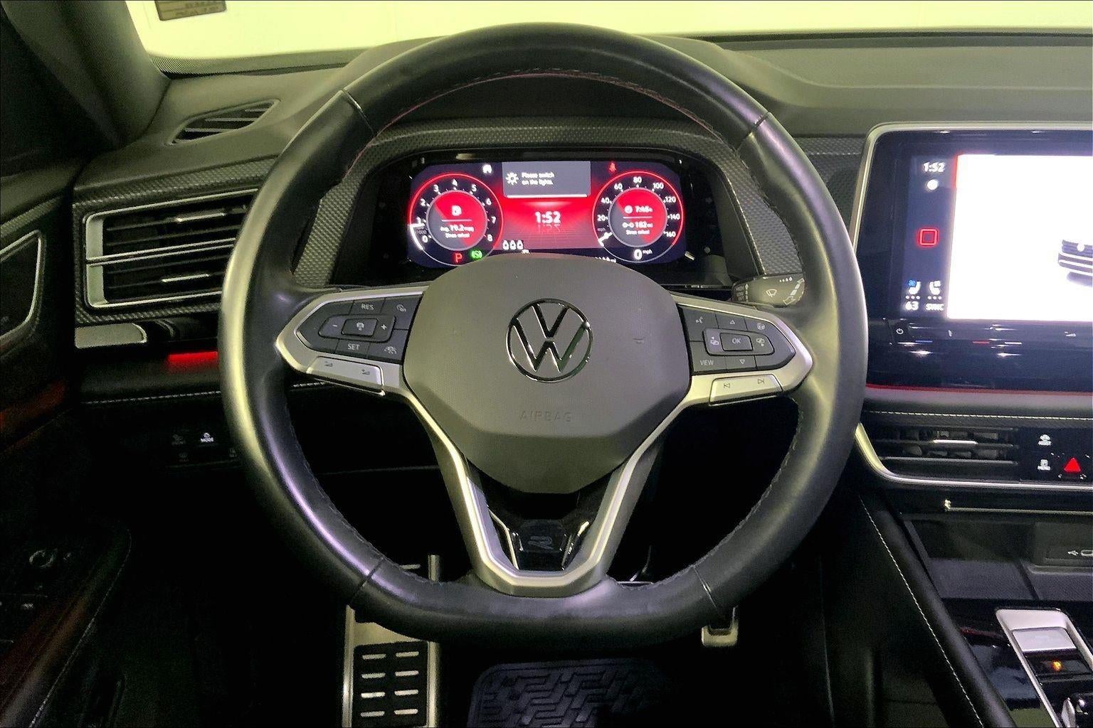 2024 Volkswagen Atlas Cross Sport 2.0T SEL Premium R-Line