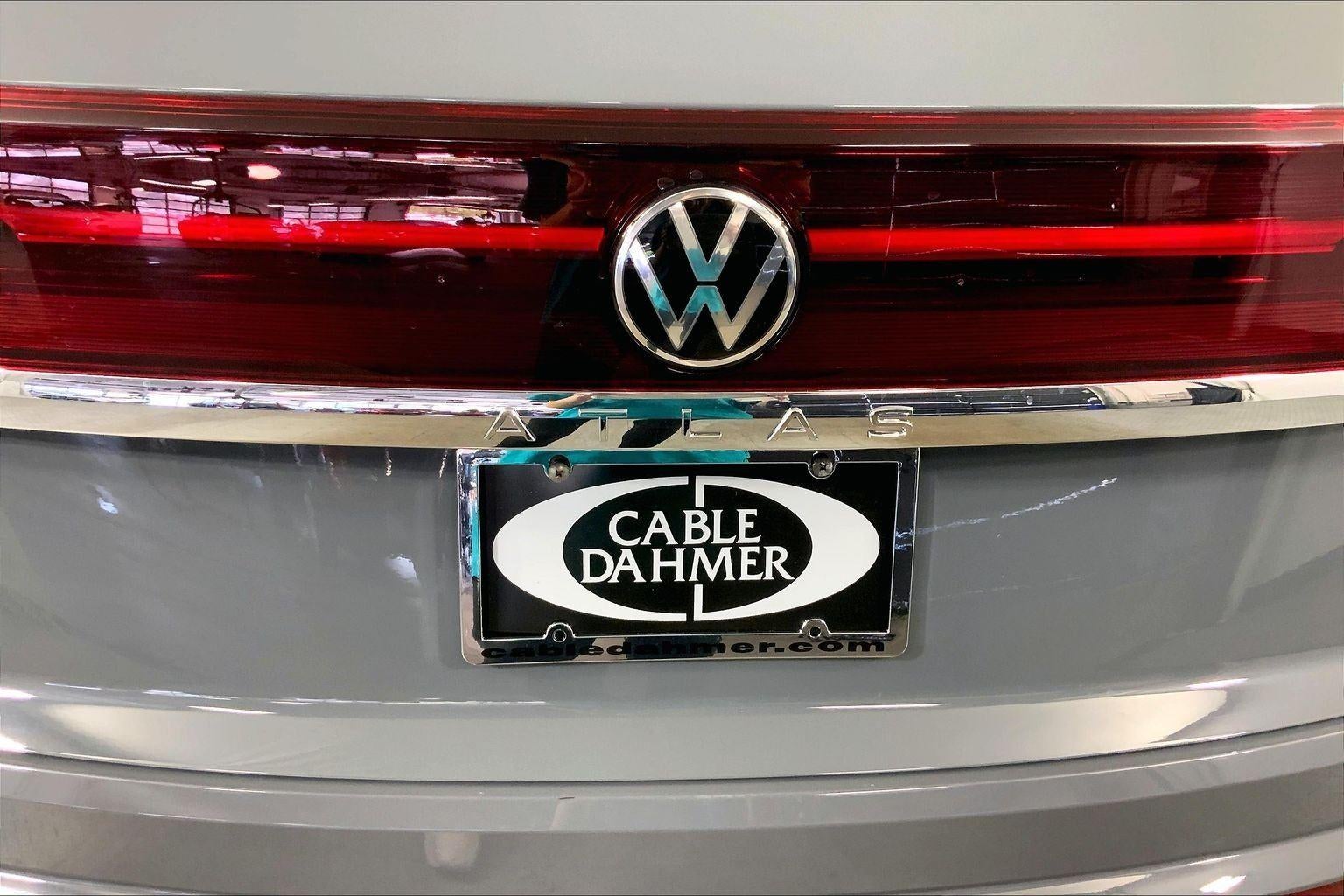 2024 Volkswagen Atlas Cross Sport 2.0T SEL Premium R-Line