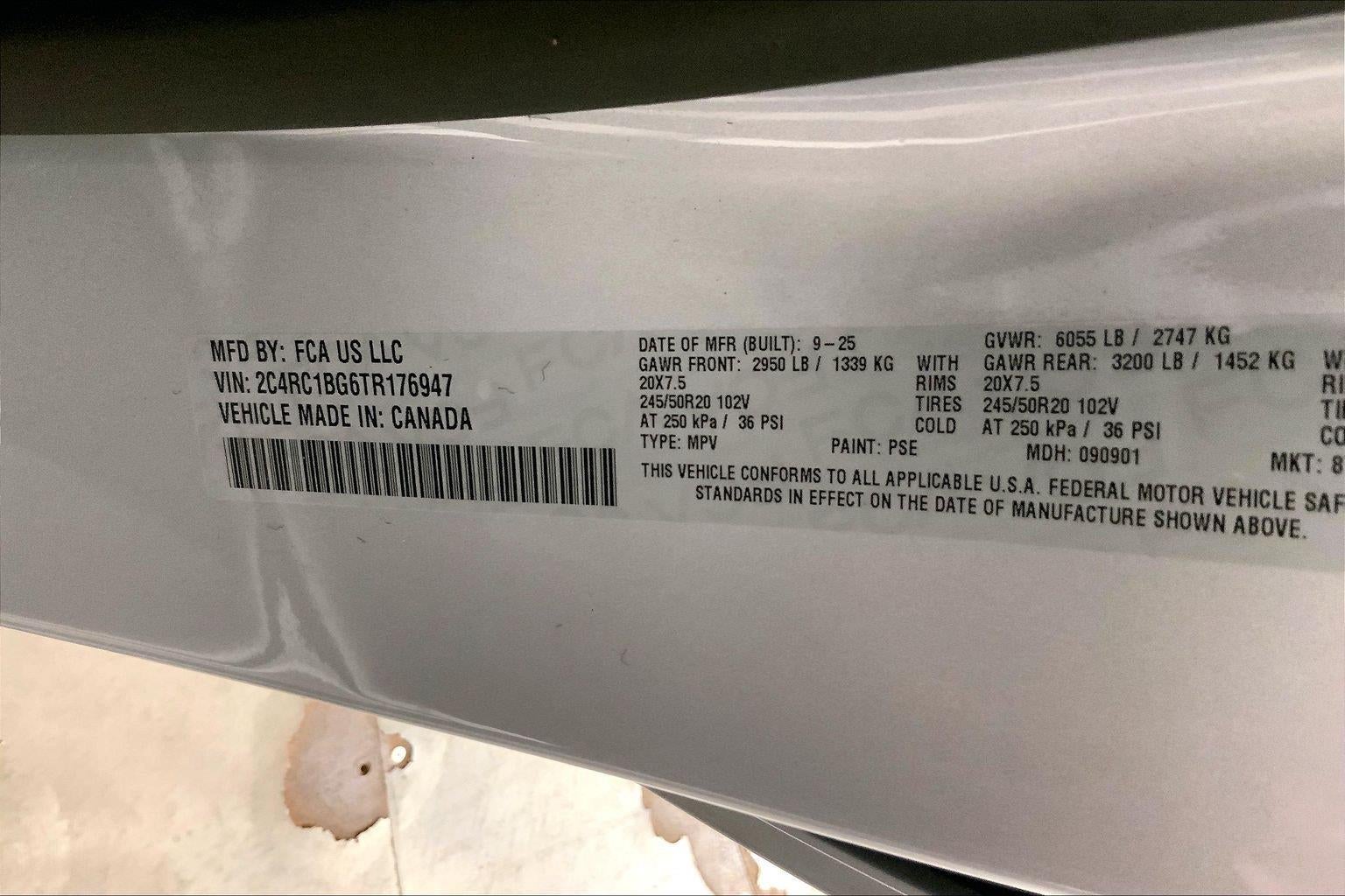 2026 Chrysler Pacifica Select