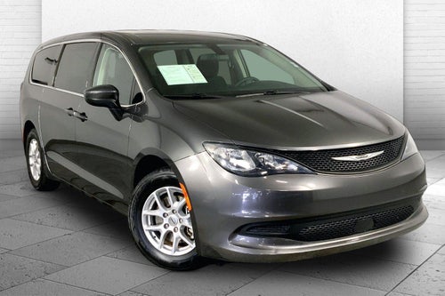 2022 Chrysler Voyager LX