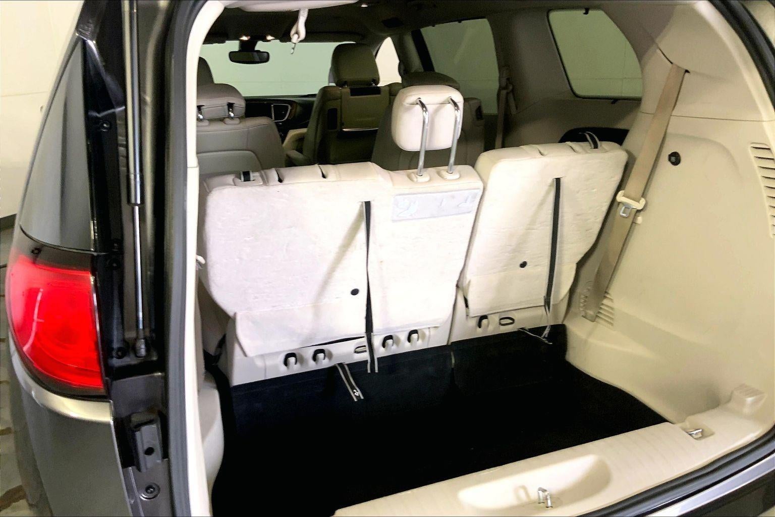 2017 Chrysler Pacifica Touring-L Plus
