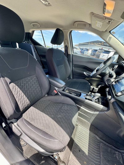2022 Nissan Kicks SV