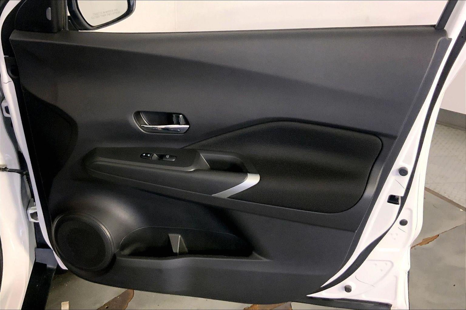 2022 Nissan Kicks SV