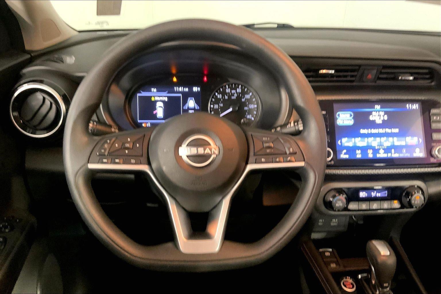 2022 Nissan Kicks SV