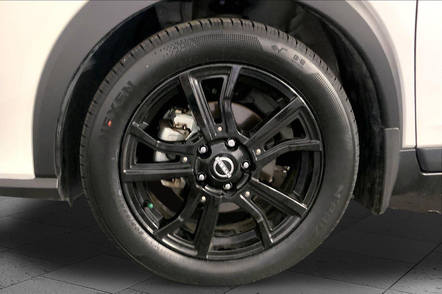 2022 Nissan Kicks SV