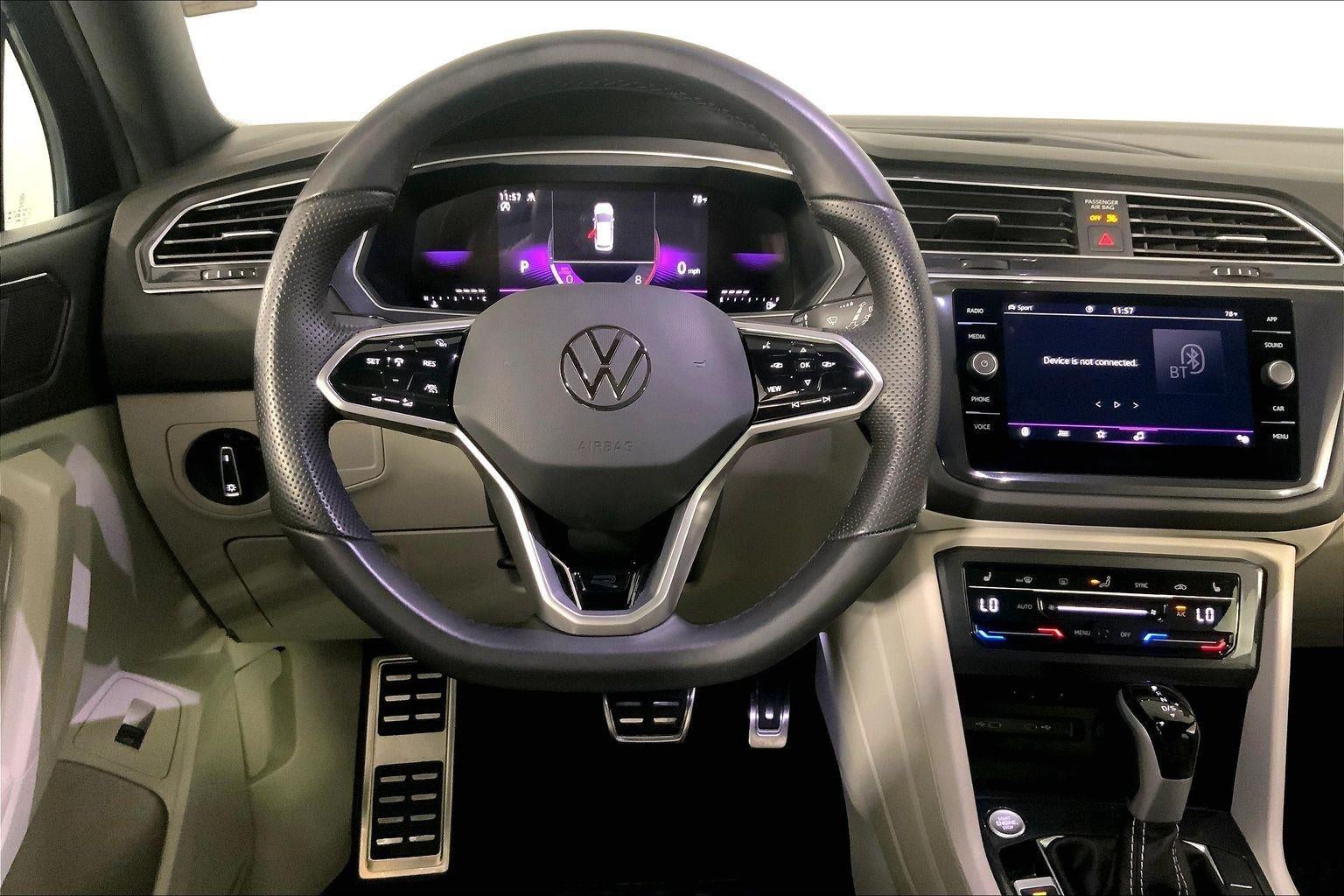 2024 Volkswagen Tiguan SE R-Line Black