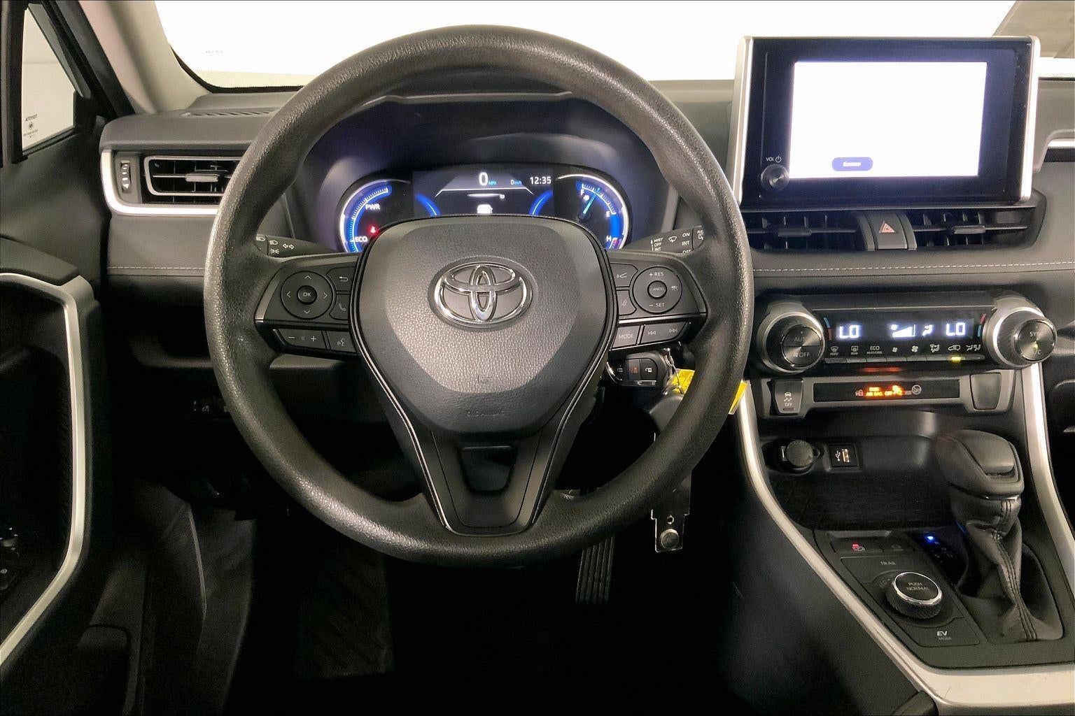 2025 Toyota Rav4 Hybrid LE