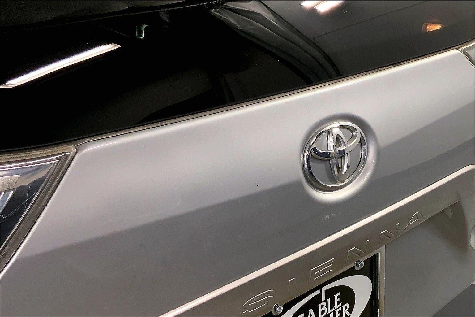 2017 Toyota Sienna SE