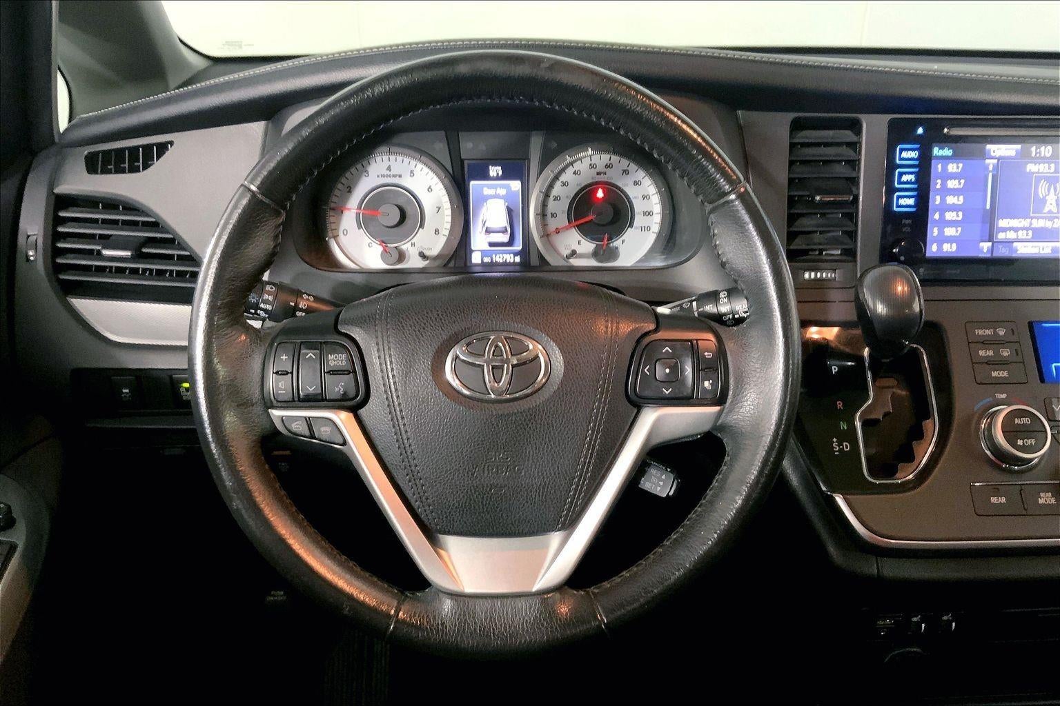 2017 Toyota Sienna SE