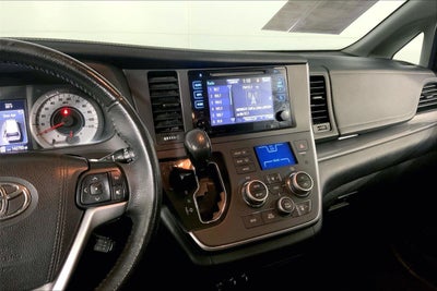 2017 Toyota Sienna SE