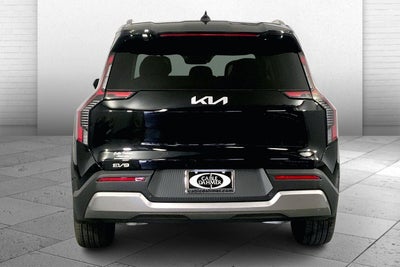 2026 Kia EV9 Wind