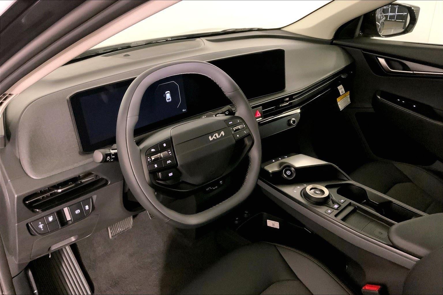 2025 Kia EV6 Light Long Range