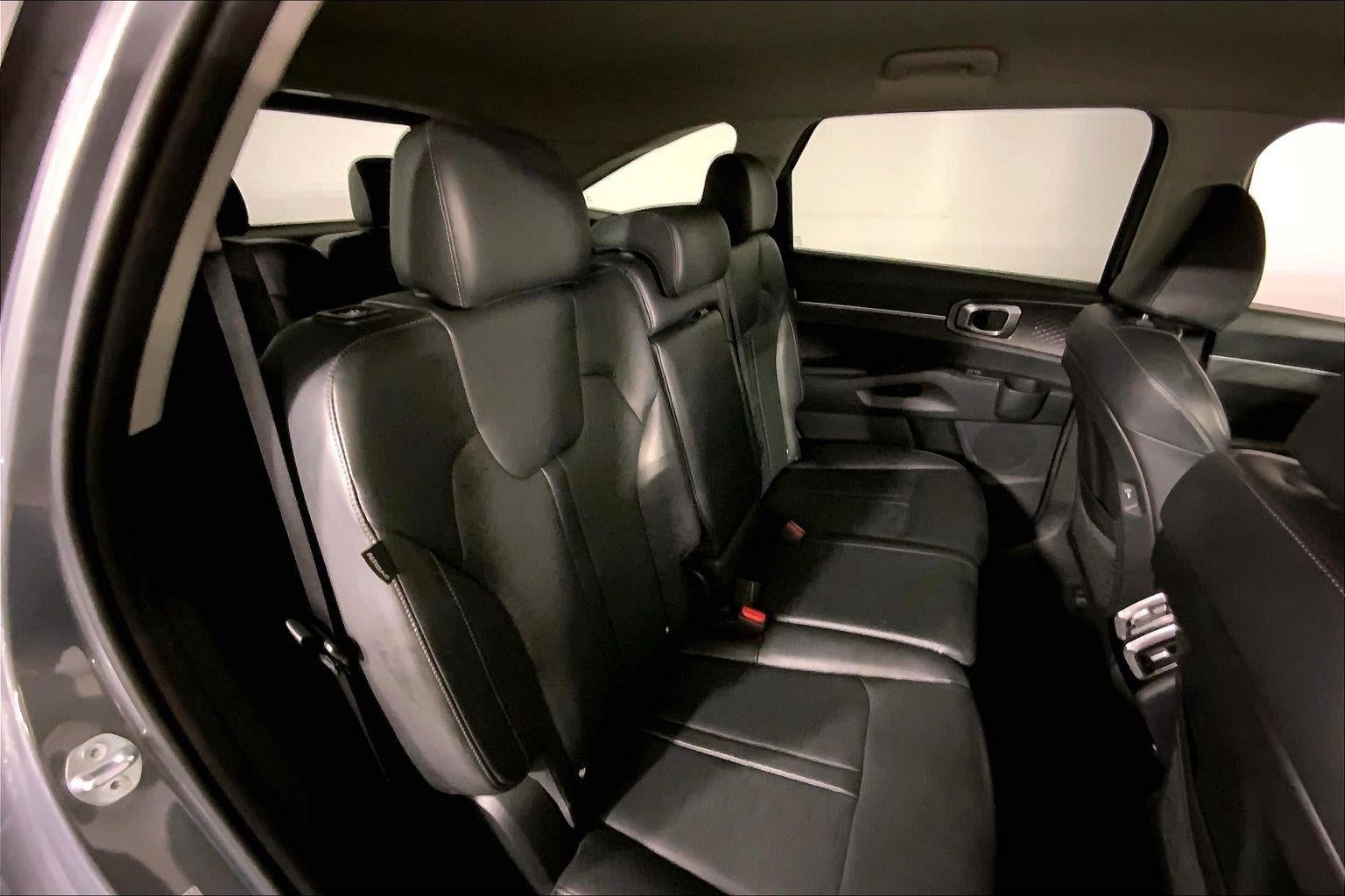 2024 Kia SORENTO S