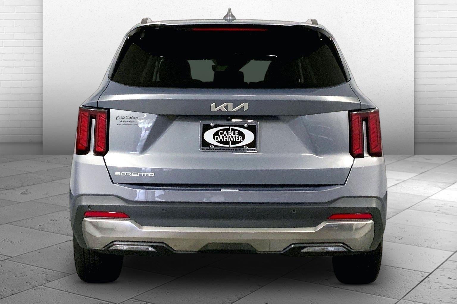 2024 Kia SORENTO S