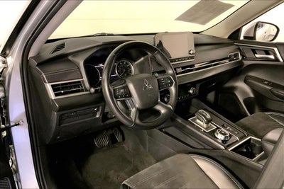 2024 Mitsubishi Outlander SE Black Edition