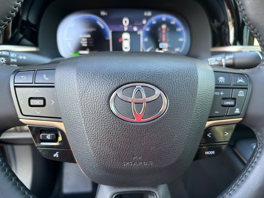 2023 Toyota Crown Platinum