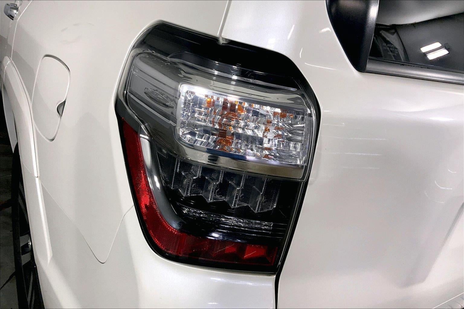 2018 TOYOTA TRUCK 4Runner LIMITED