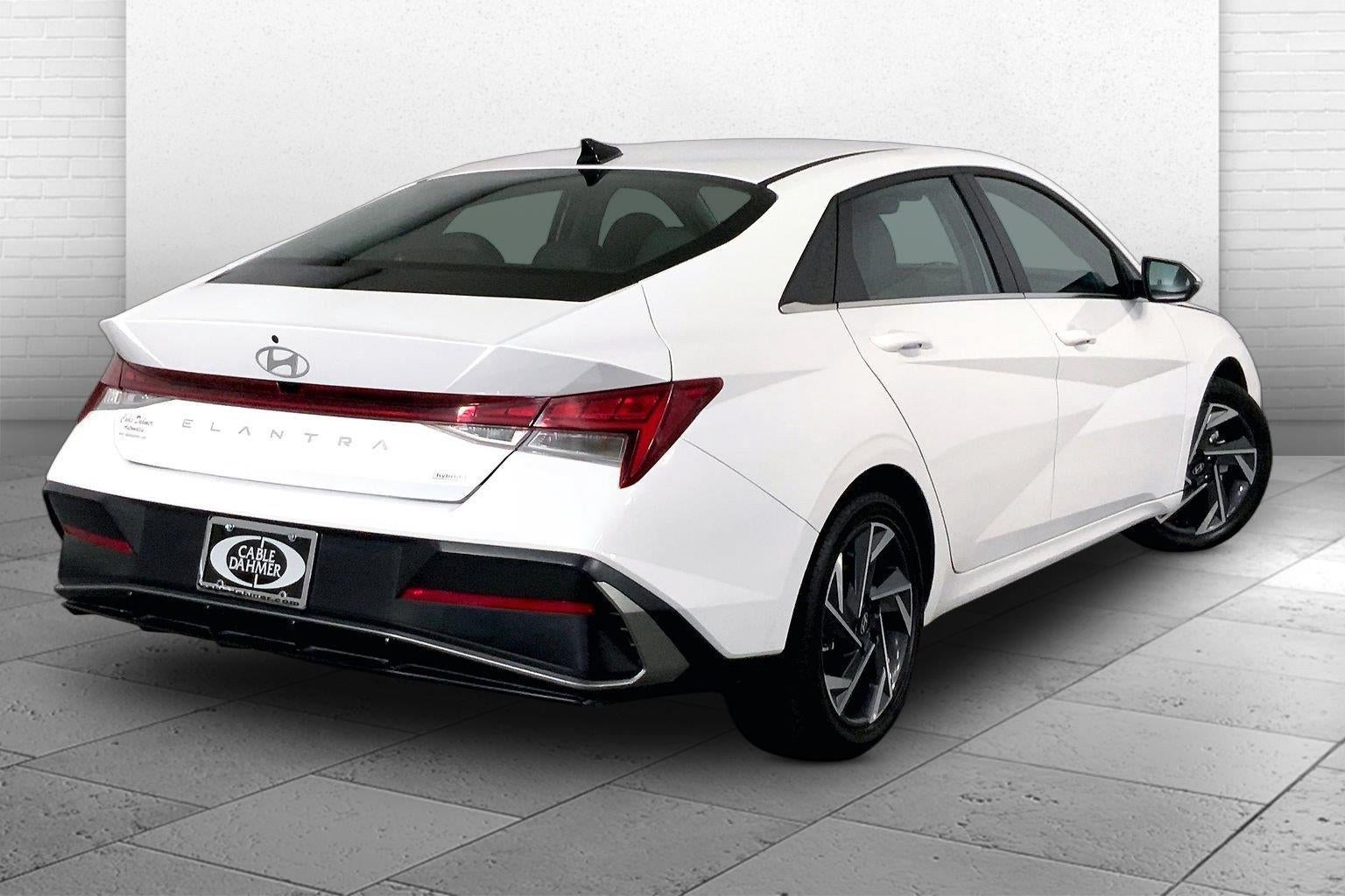 2025 Hyundai Elantra Hybrid Limited