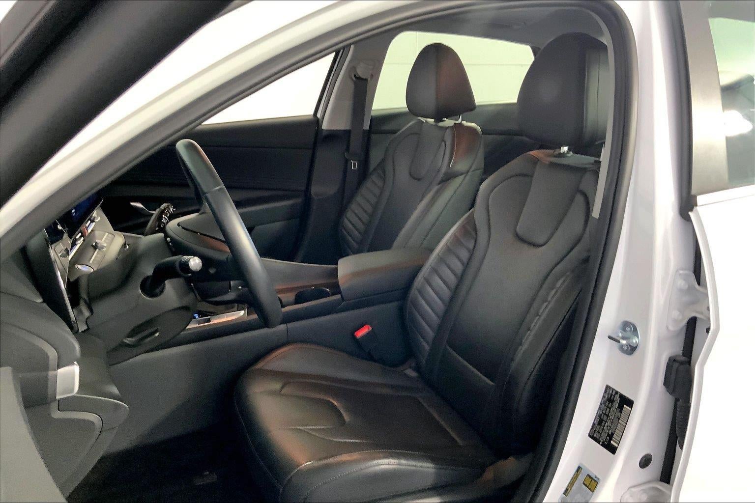 2025 Hyundai Elantra Hybrid Limited