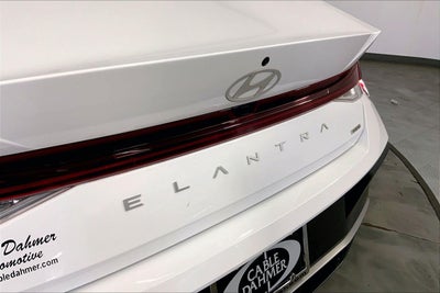 2025 Hyundai Elantra Hybrid Limited