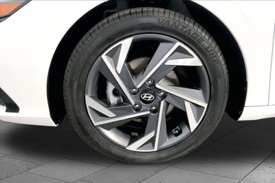 2025 Hyundai Elantra Hybrid Limited