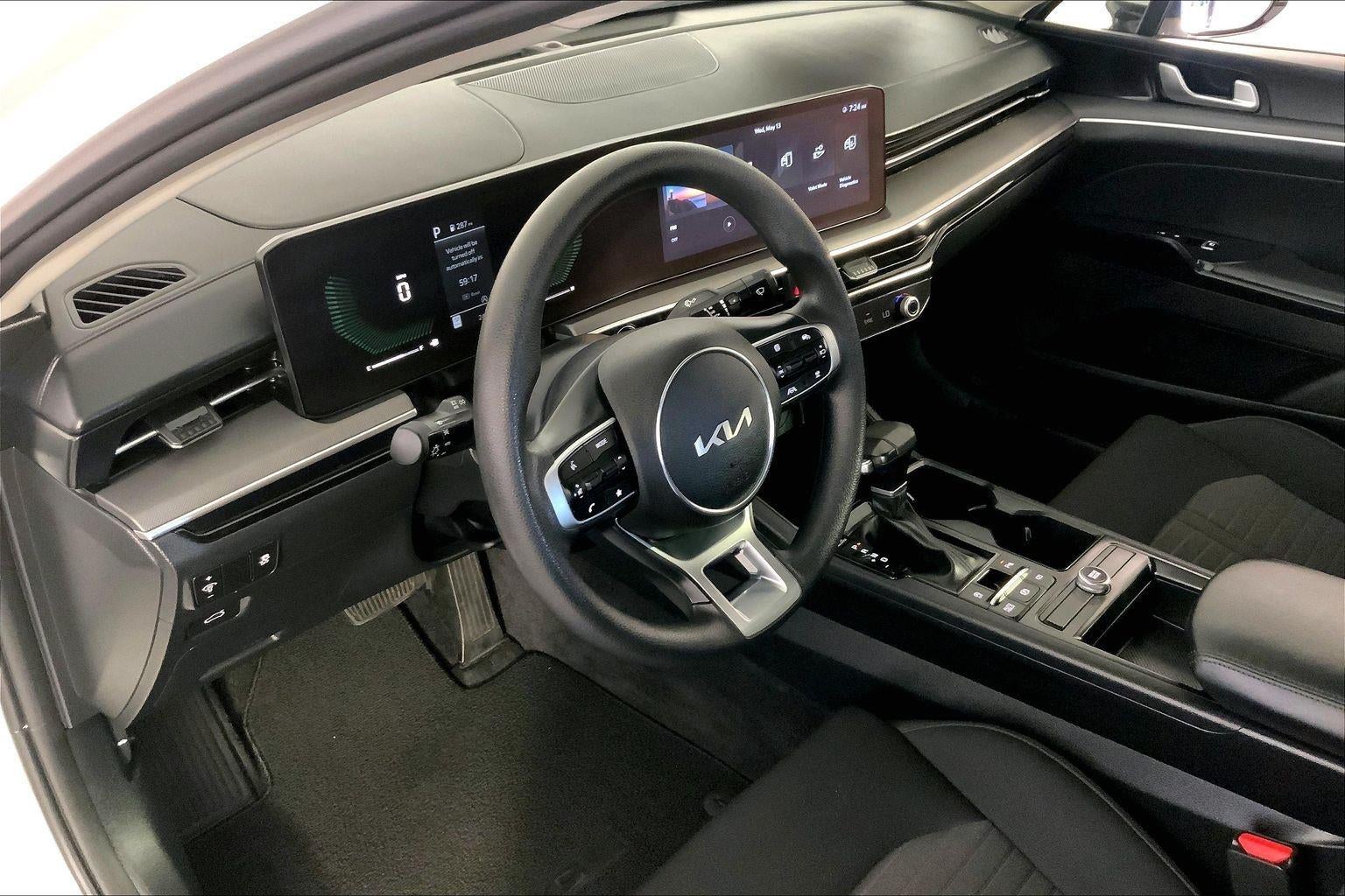 2025 Kia K5 LXS