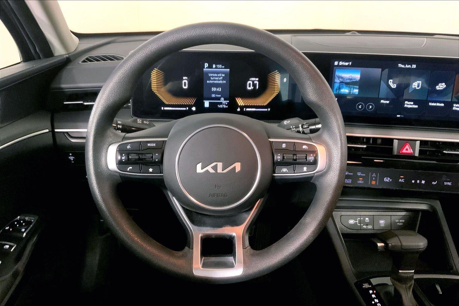 2025 Kia K5 LXS