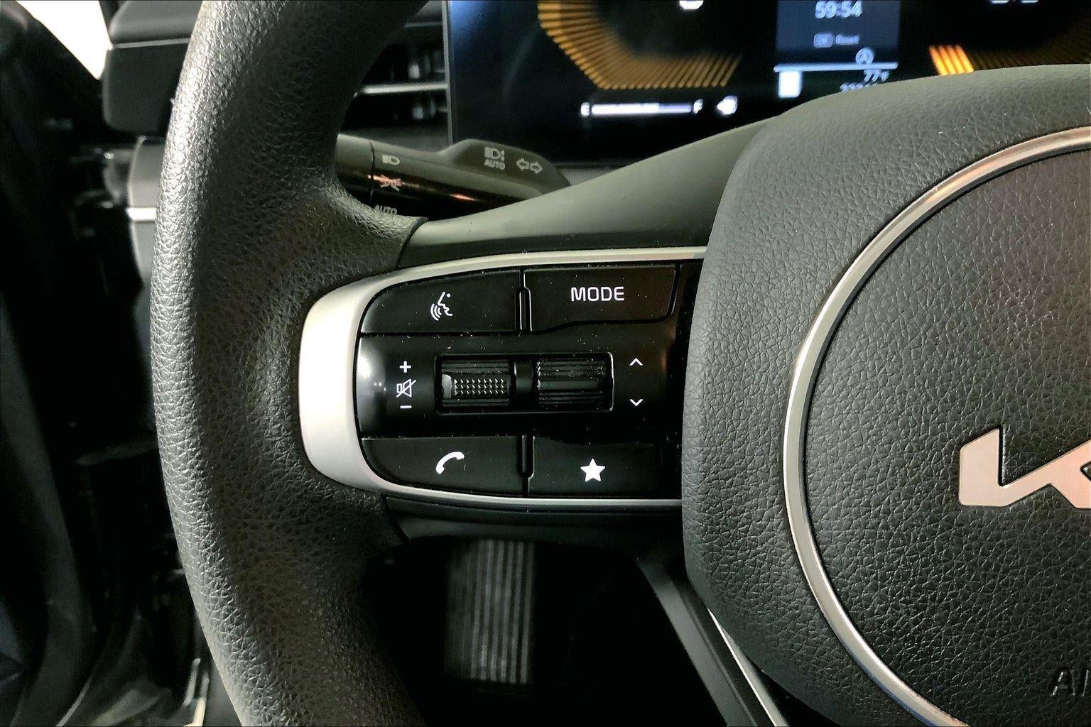 2025 Kia K5 LXS