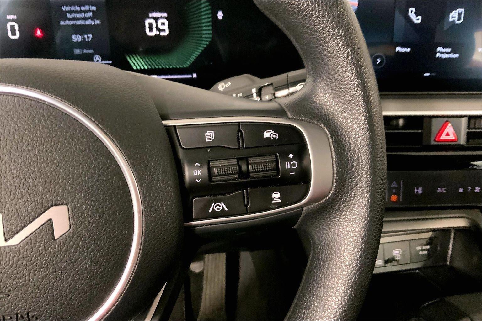 2025 Kia K5 LXS