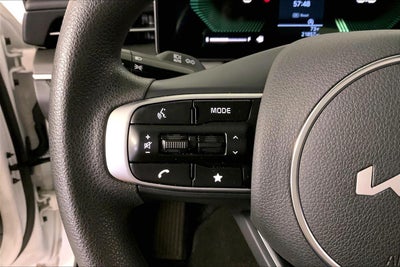 2025 Kia K5 LXS