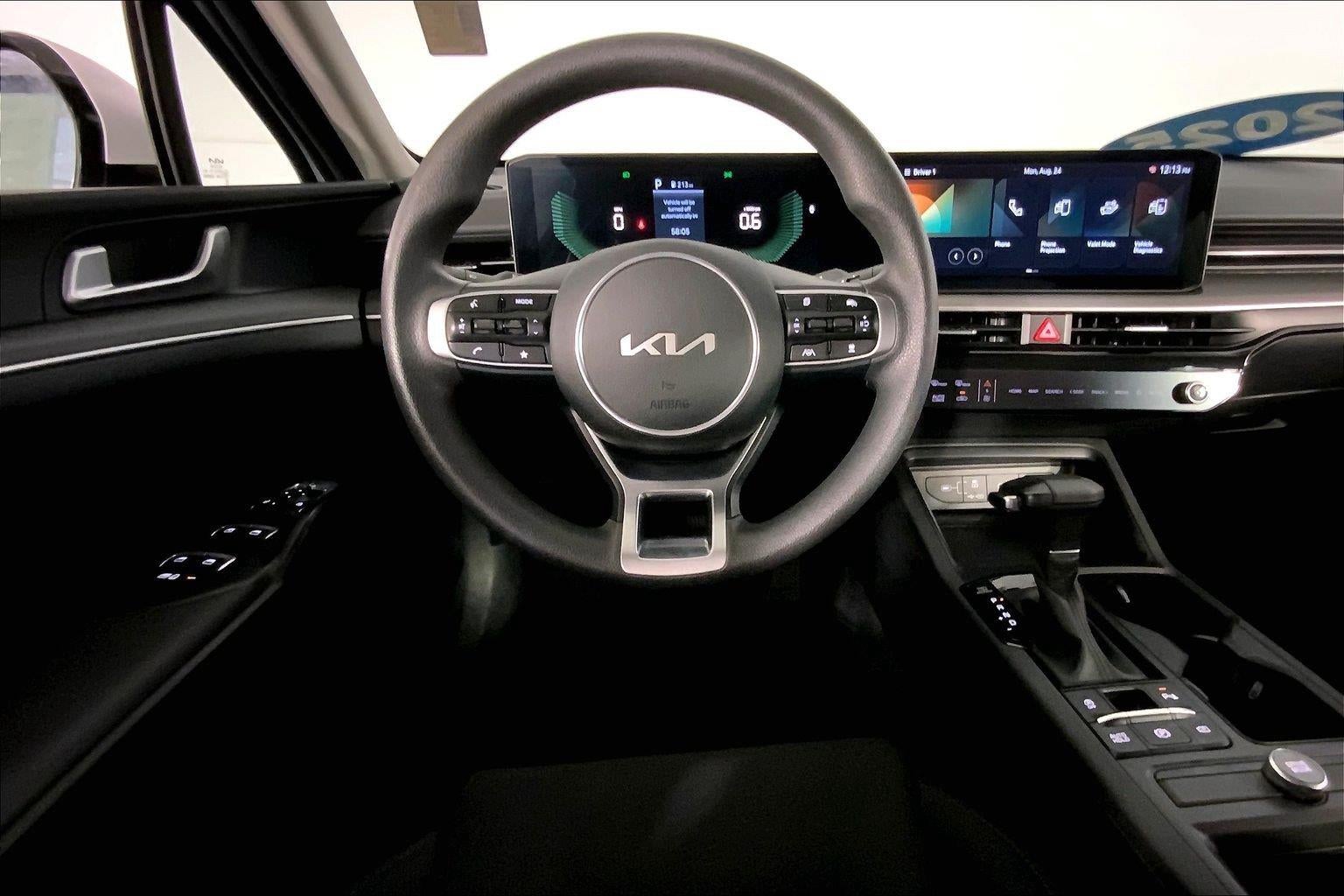 2025 Kia K5 LXS
