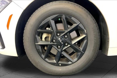 2025 Kia K5 LXS