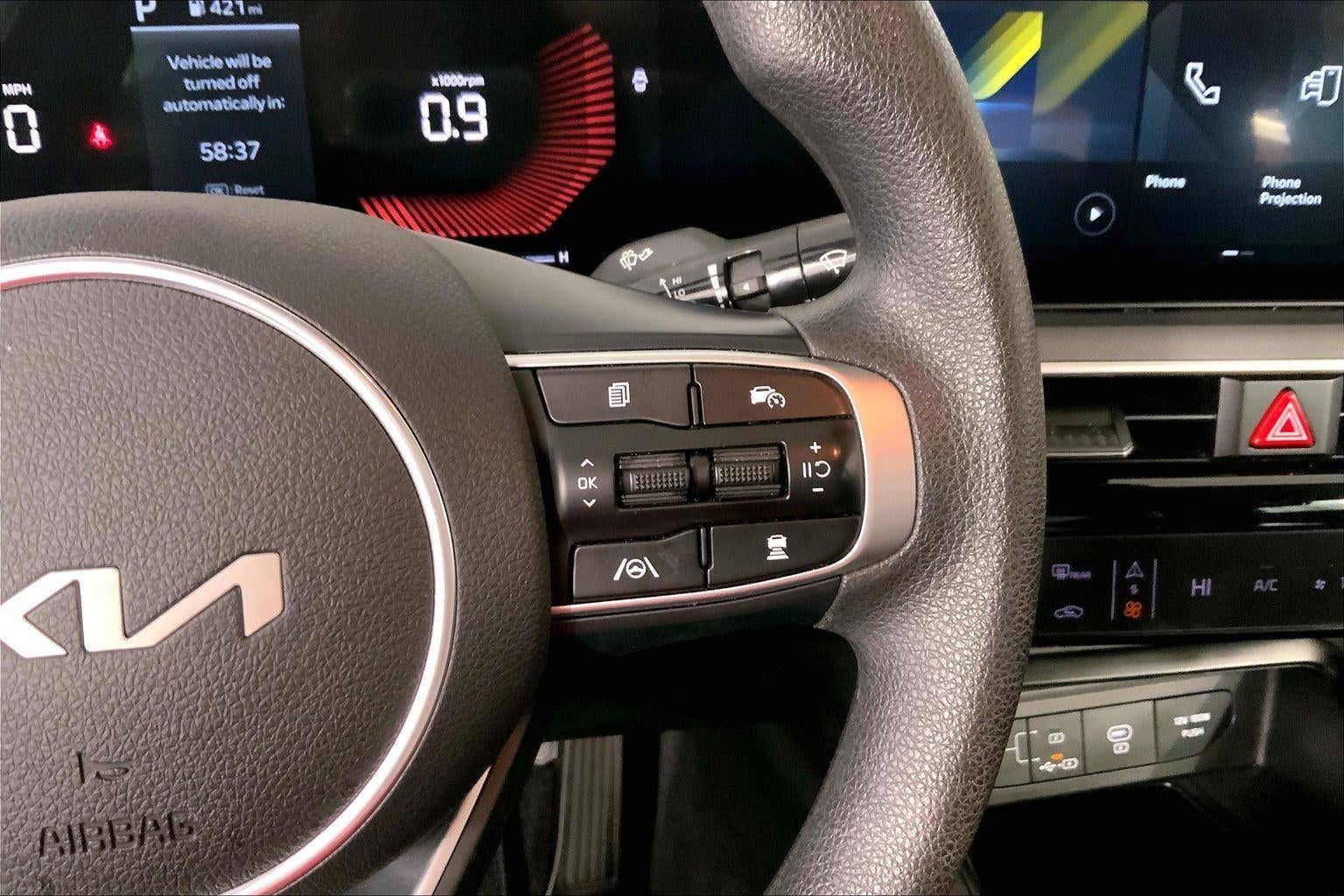 2025 Kia K5 LXS