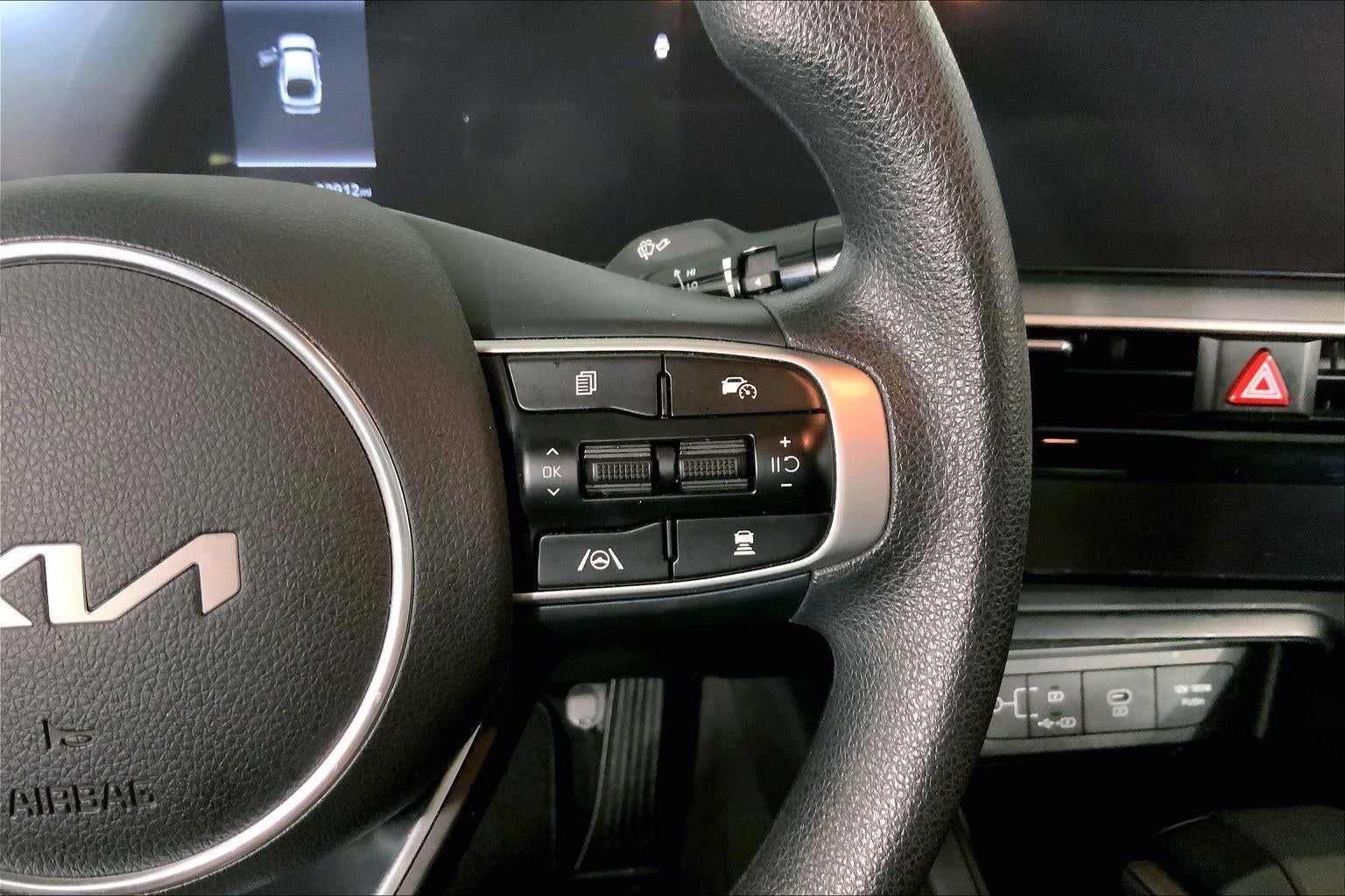 2025 Kia K5 LXS