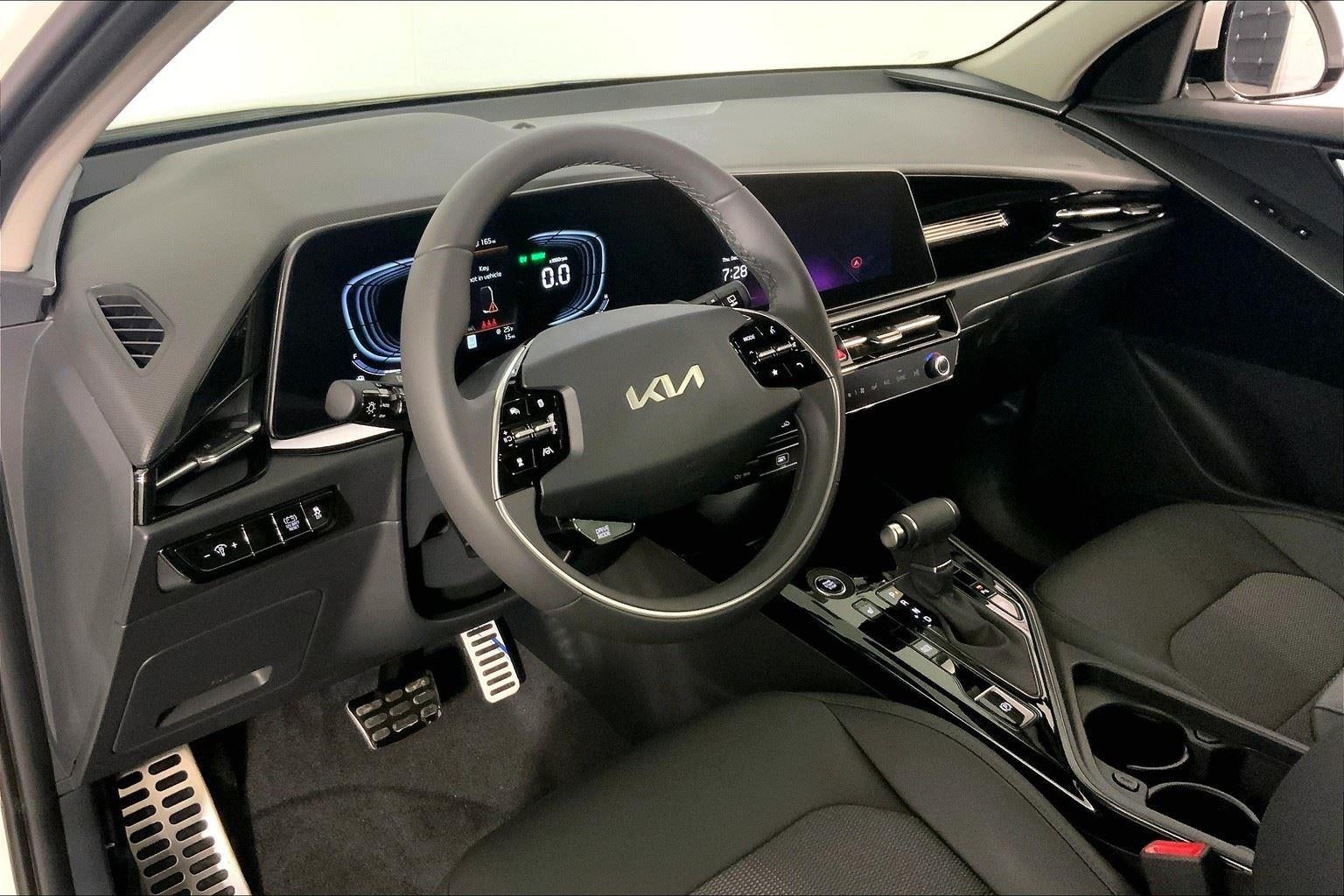 2025 Kia Niro EX Touring