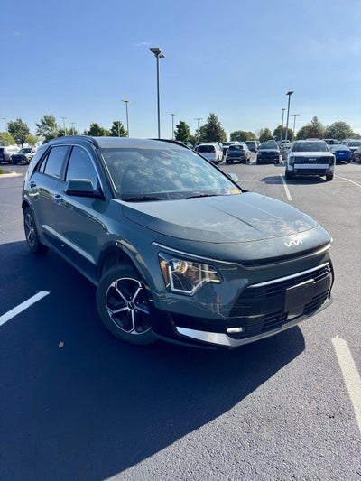 2024 Kia Niro SX