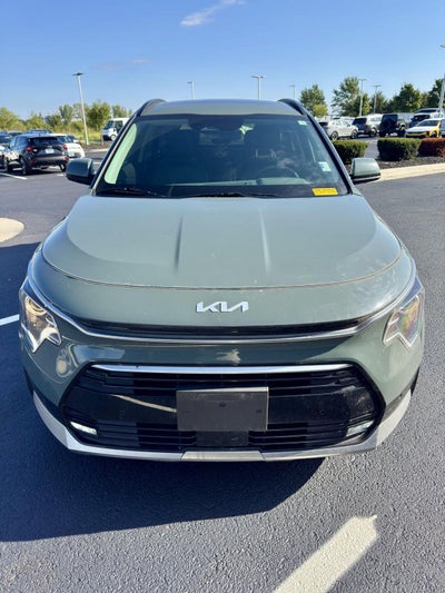 2024 Kia Niro SX