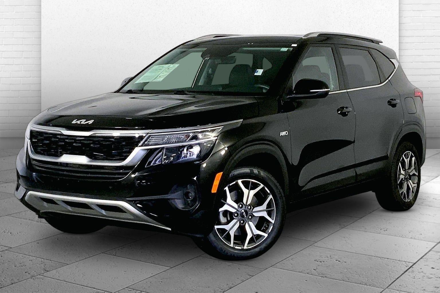 2023 Kia SELTOS EX