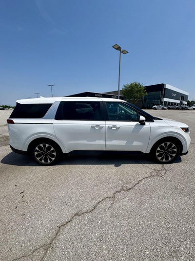 2023 Kia Carnival EX