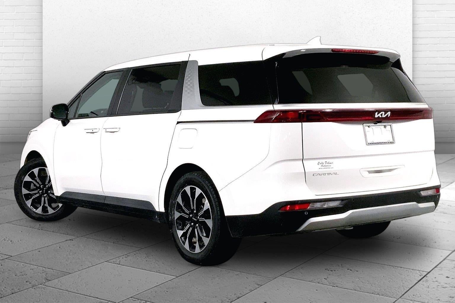 2023 Kia Carnival EX
